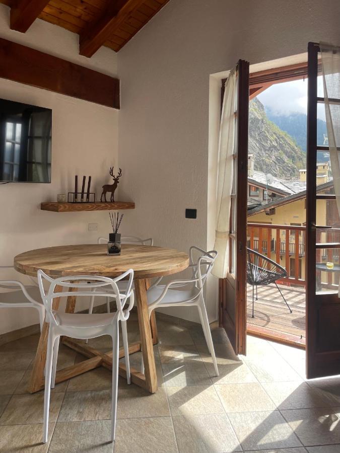 Chalet Mont Blanc De Courmayeur Bagian luar foto