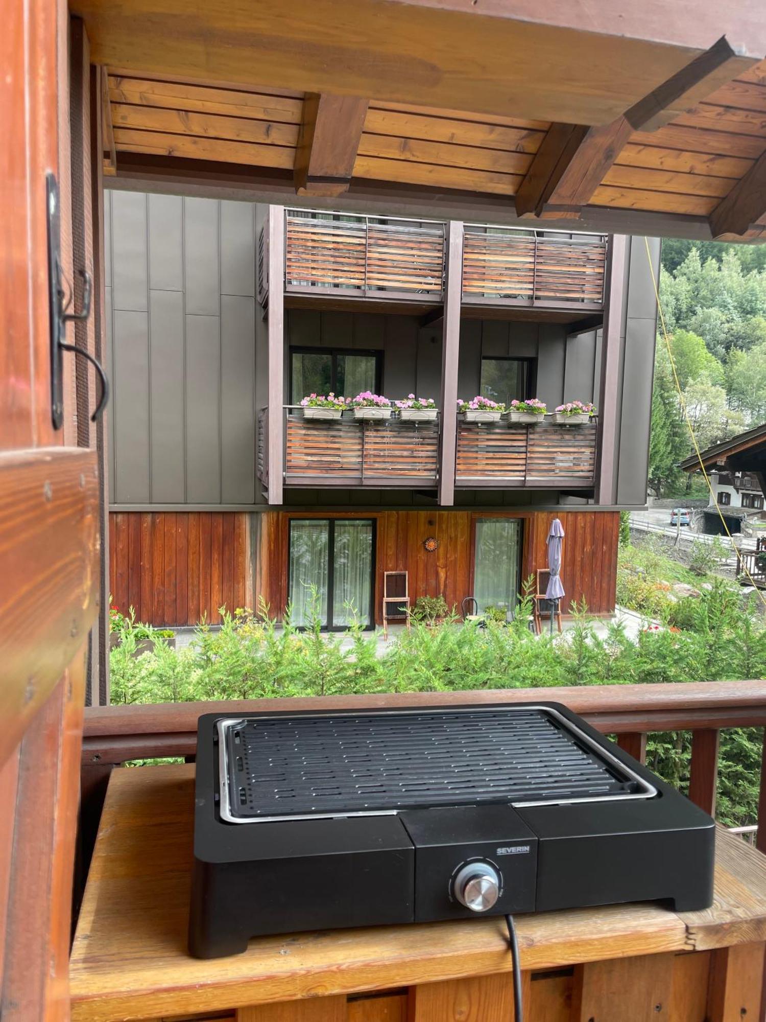 Chalet Mont Blanc De Courmayeur Bagian luar foto